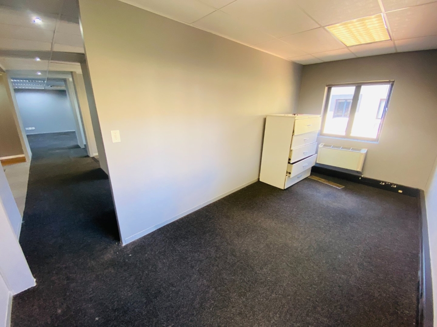 To Let commercial Property for Rent in Strubensvallei Gauteng