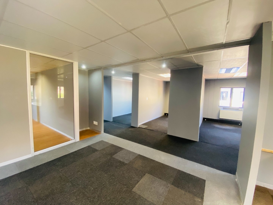 To Let commercial Property for Rent in Strubensvallei Gauteng