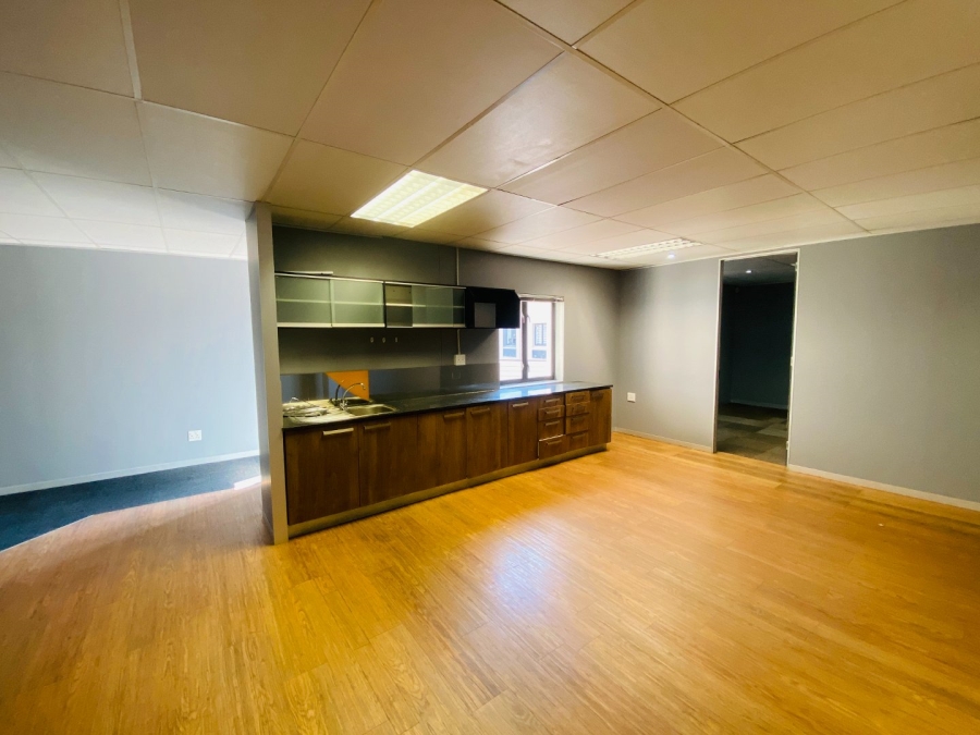 To Let commercial Property for Rent in Strubensvallei Gauteng