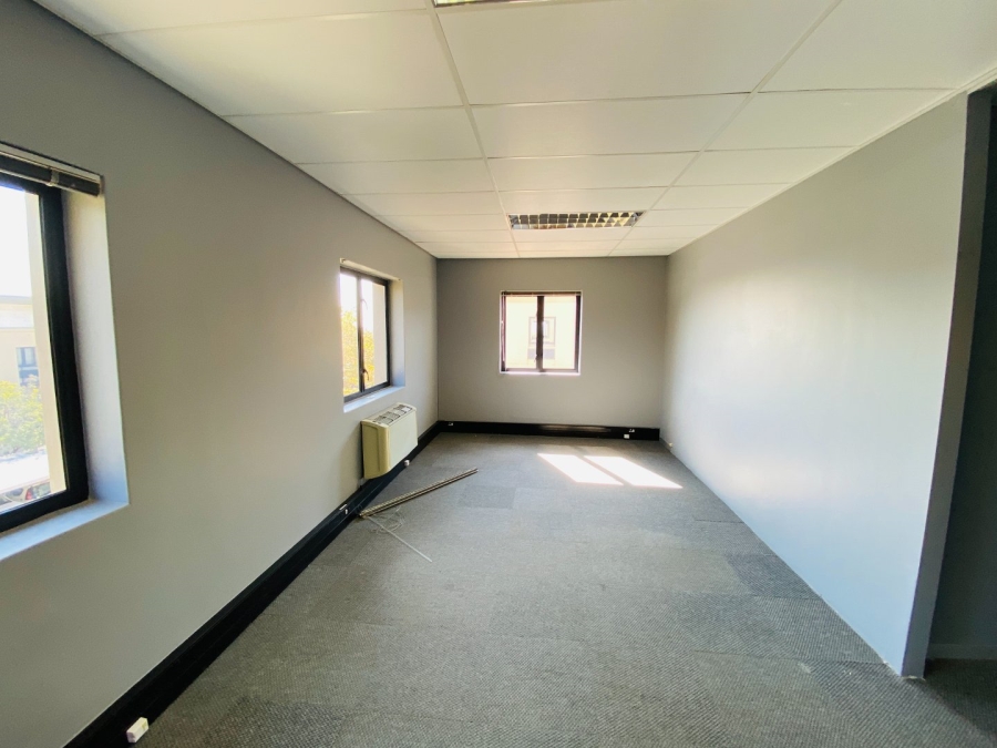 To Let commercial Property for Rent in Strubensvallei Gauteng