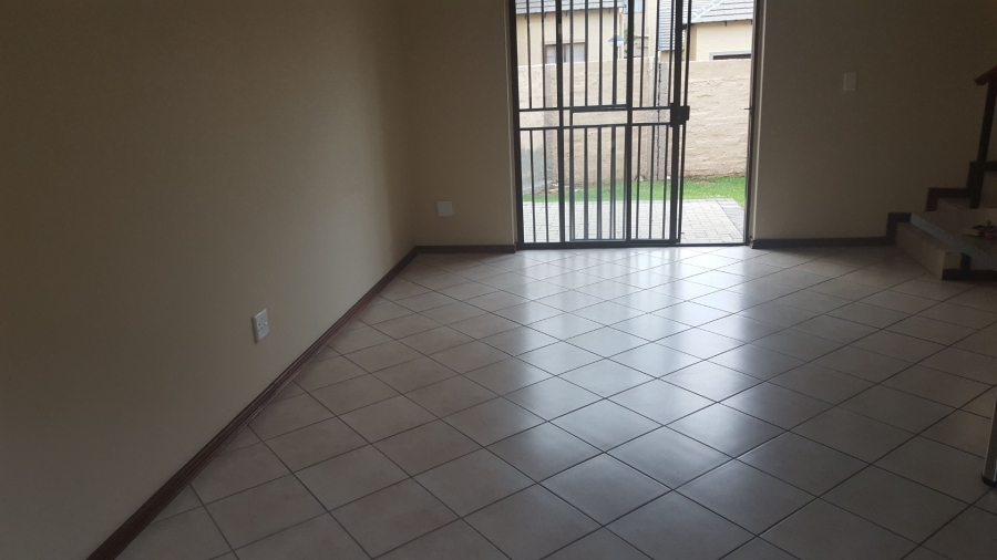 To Let 2 Bedroom Property for Rent in Carlswald Gauteng