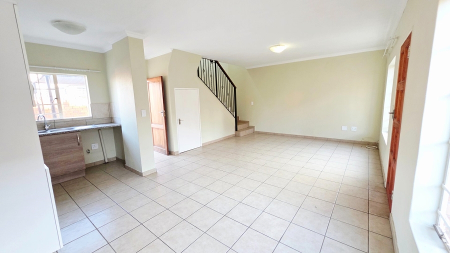 To Let 2 Bedroom Property for Rent in Raslouw Gauteng