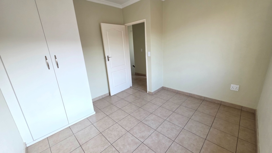 To Let 2 Bedroom Property for Rent in Raslouw Gauteng