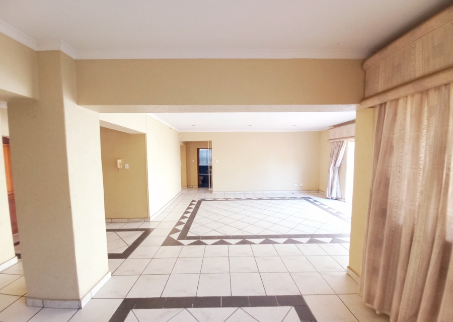 3 Bedroom Property for Sale in Edenvale Central Gauteng