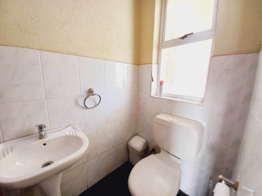 3 Bedroom Property for Sale in Edenvale Central Gauteng