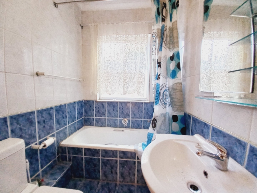 3 Bedroom Property for Sale in Edenvale Central Gauteng