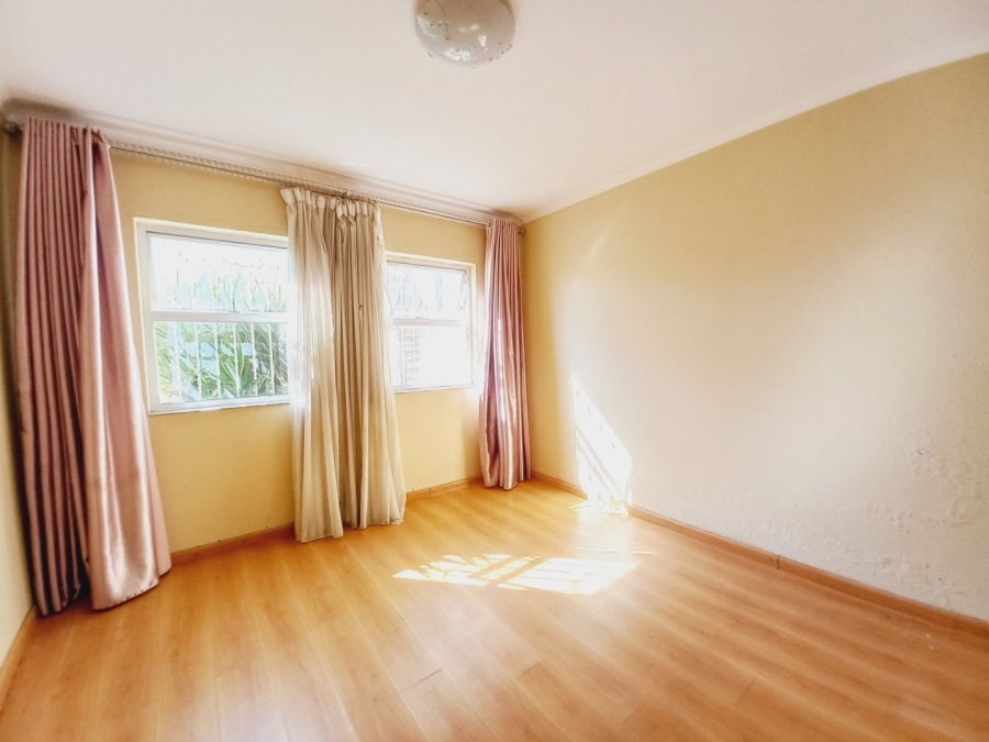 3 Bedroom Property for Sale in Edenvale Central Gauteng
