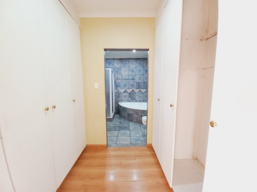 3 Bedroom Property for Sale in Edenvale Central Gauteng