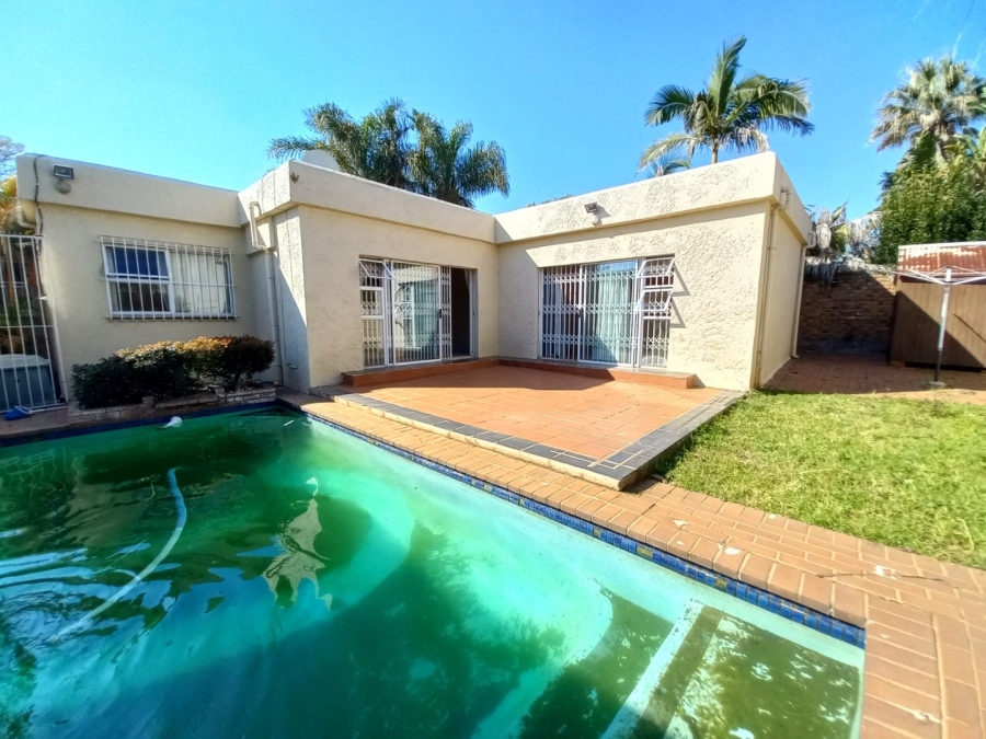 3 Bedroom Property for Sale in Edenvale Central Gauteng