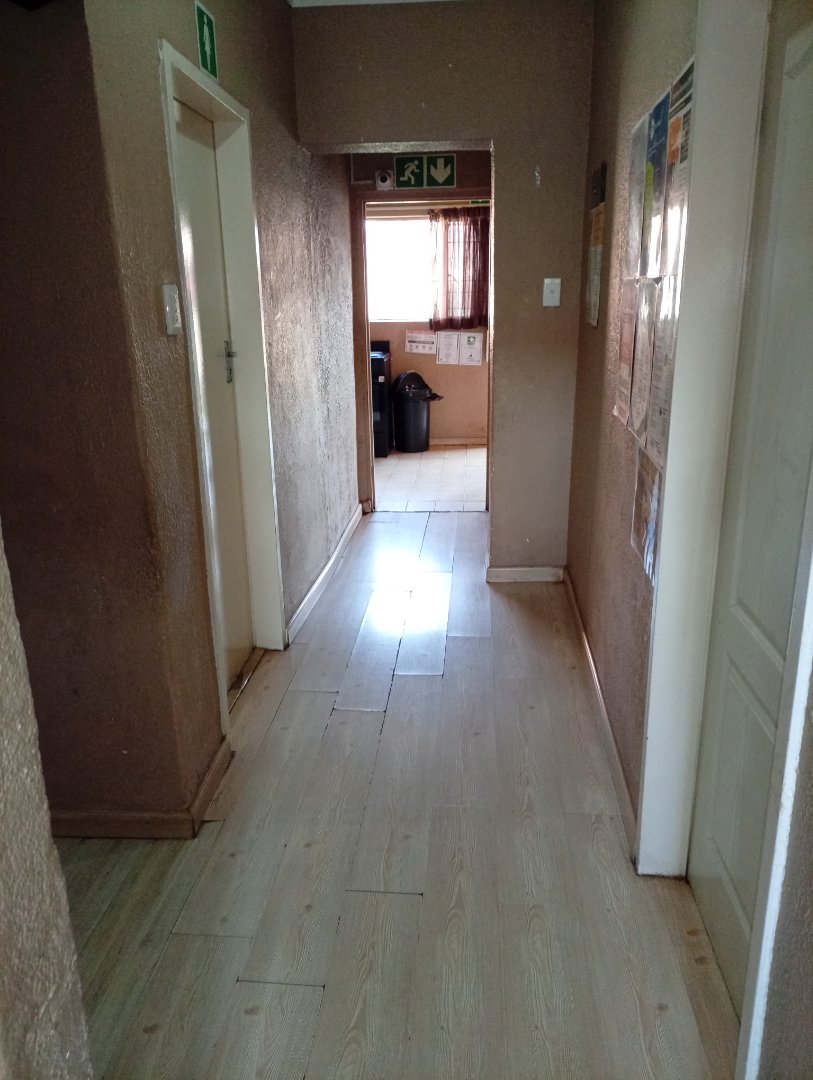 9 Bedroom Property for Sale in Brixton Gauteng