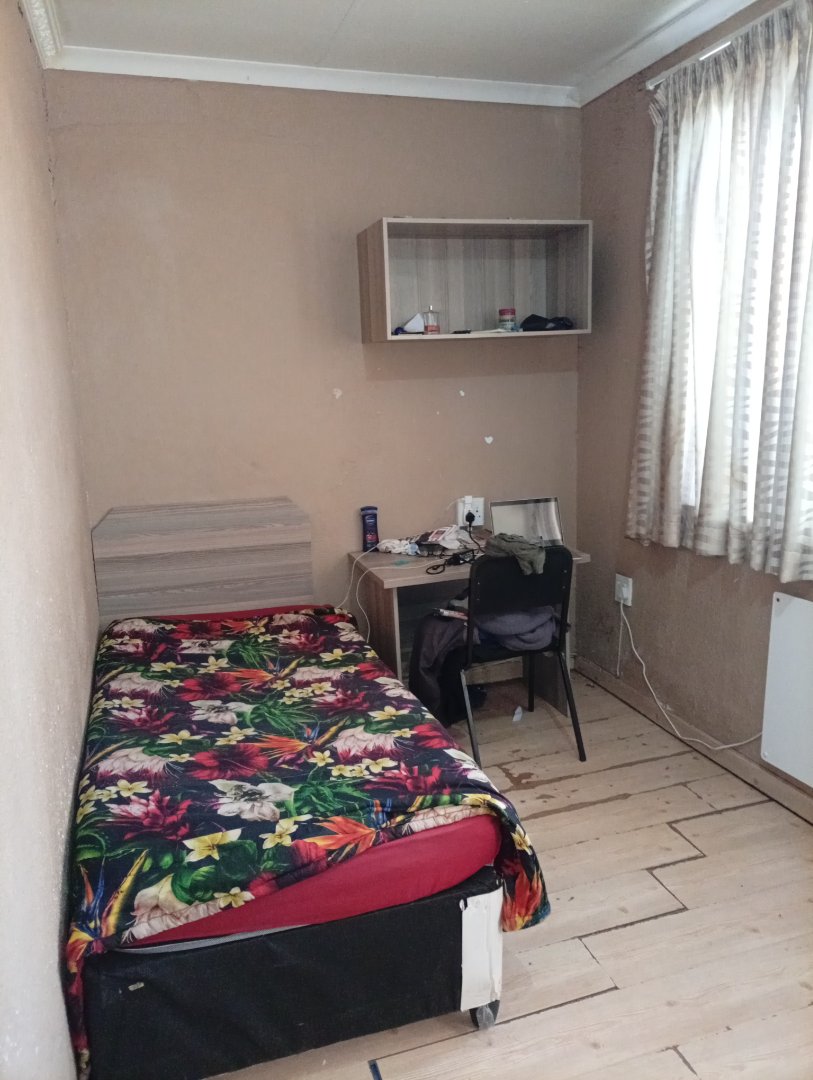 9 Bedroom Property for Sale in Brixton Gauteng