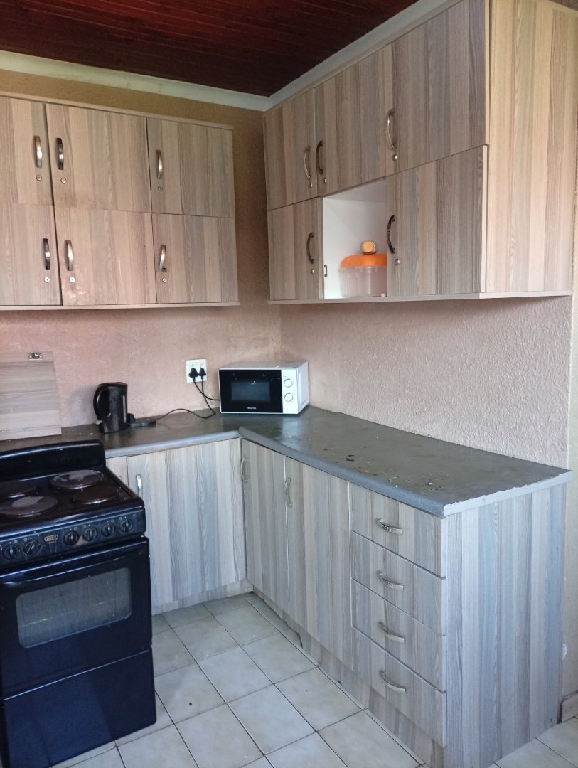 9 Bedroom Property for Sale in Brixton Gauteng