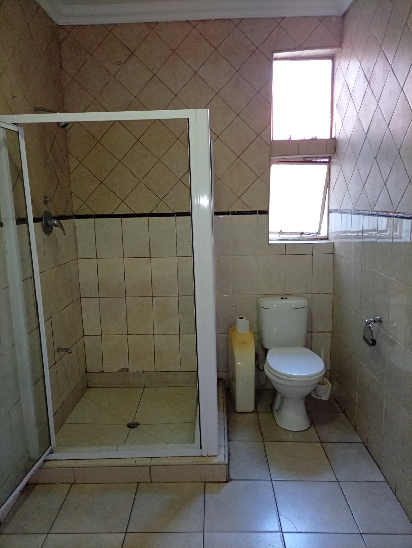 9 Bedroom Property for Sale in Brixton Gauteng