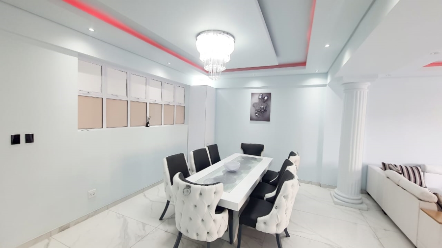 3 Bedroom Property for Sale in Illovo Gauteng