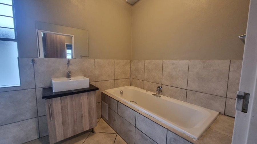 To Let 3 Bedroom Property for Rent in Albertsdal Gauteng