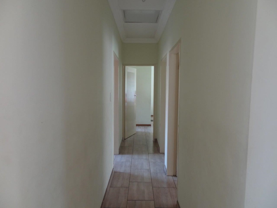 To Let  Bedroom Property for Rent in Thatchfield Glen Gauteng