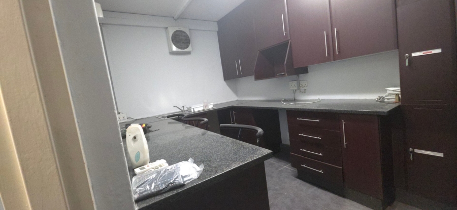  Bedroom Property for Sale in New Redruth Gauteng