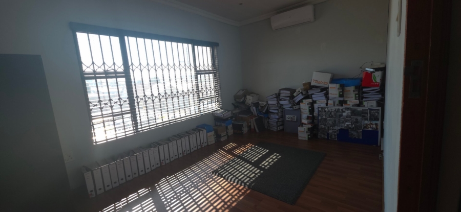  Bedroom Property for Sale in New Redruth Gauteng
