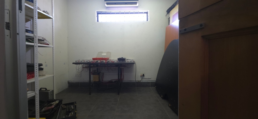  Bedroom Property for Sale in New Redruth Gauteng