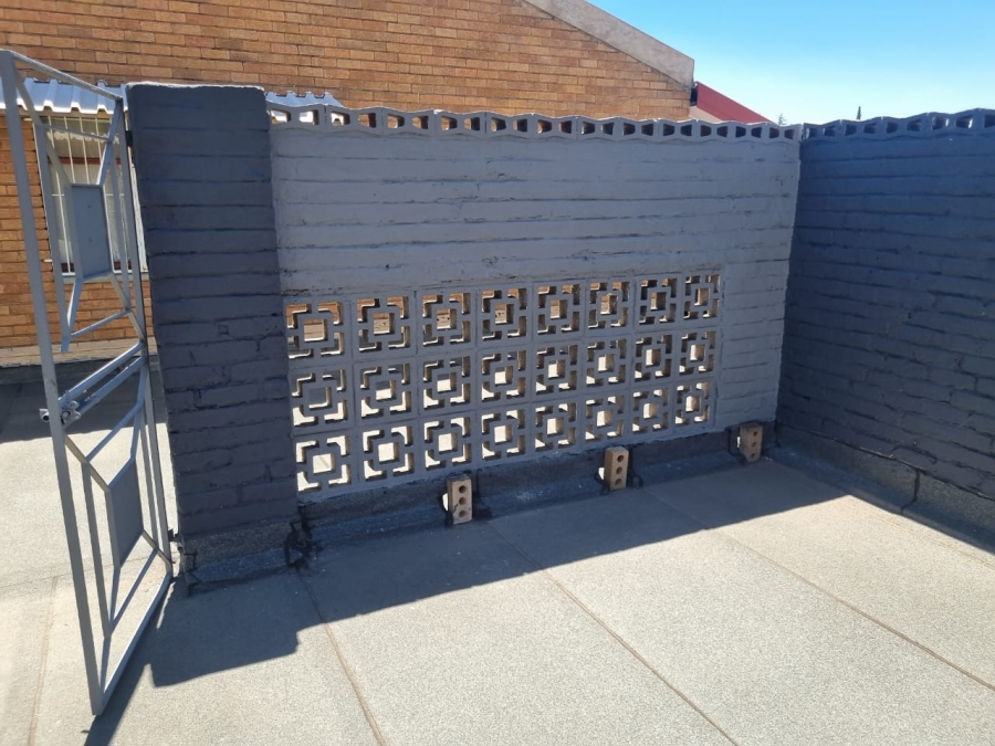 2 Bedroom Property for Sale in Vanderbijlpark SW 5 Gauteng