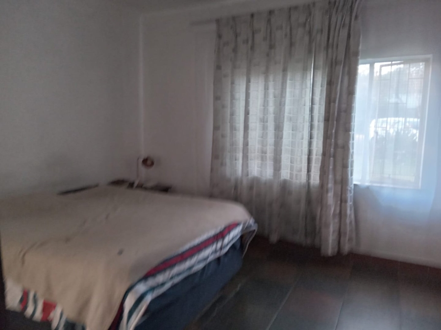5 Bedroom Property for Sale in Waverley Gauteng
