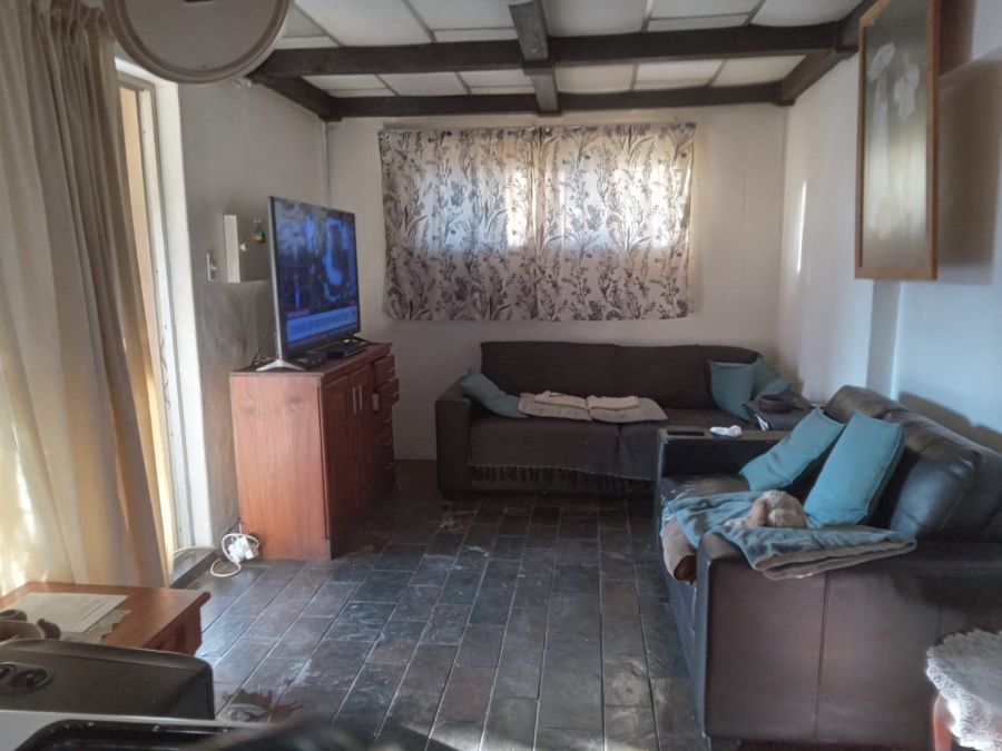 5 Bedroom Property for Sale in Waverley Gauteng