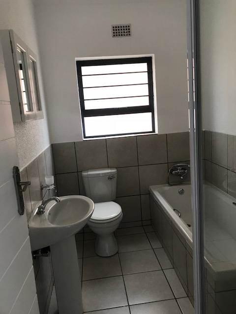 To Let 2 Bedroom Property for Rent in Norton Gauteng