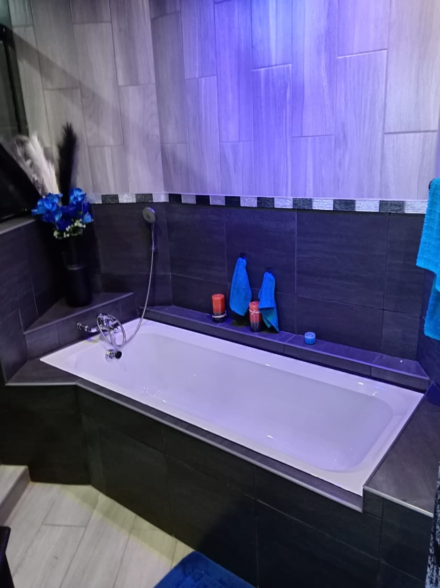 3 Bedroom Property for Sale in Vanderbijlpark CE 3 Gauteng