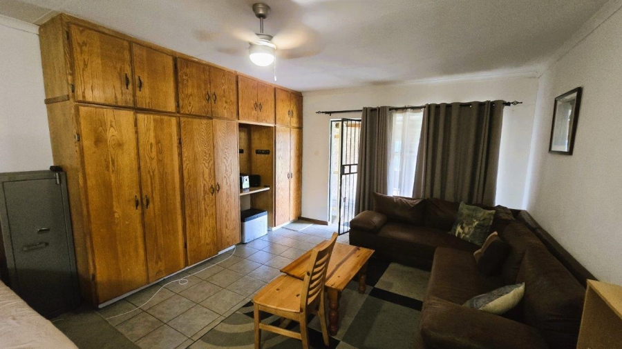 To Let 1 Bedroom Property for Rent in Kleinfontein A H Gauteng