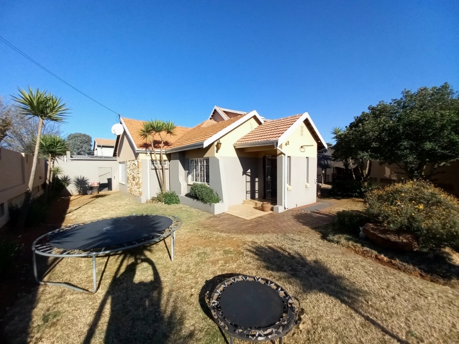 4 Bedroom Property for Sale in Sunnyridge Gauteng