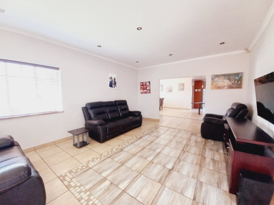 4 Bedroom Property for Sale in Sunnyridge Gauteng