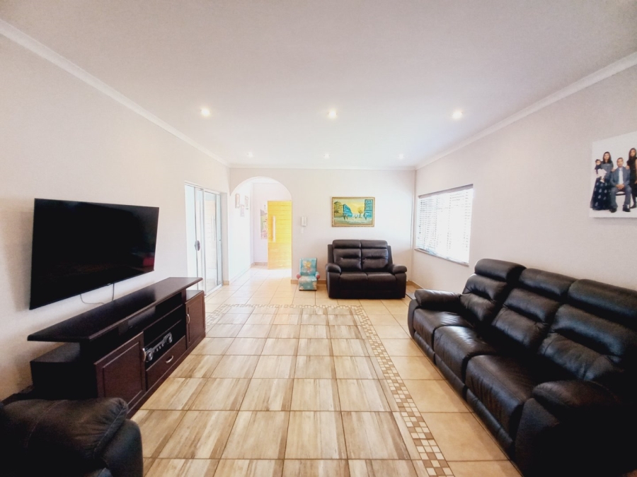 4 Bedroom Property for Sale in Sunnyridge Gauteng