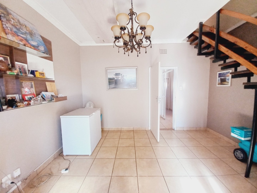 4 Bedroom Property for Sale in Sunnyridge Gauteng