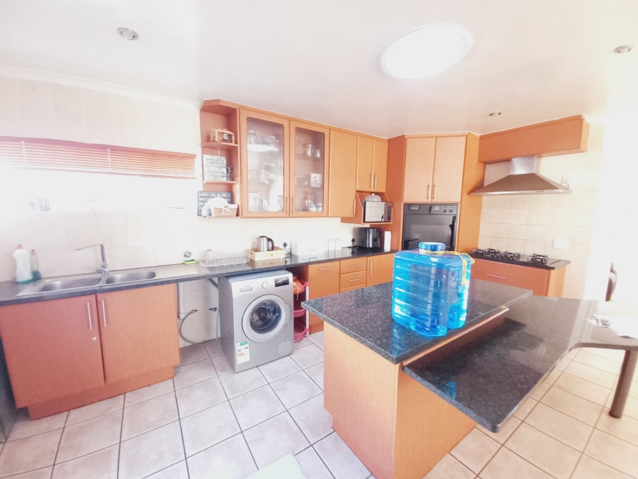4 Bedroom Property for Sale in Sunnyridge Gauteng