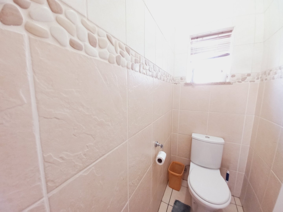4 Bedroom Property for Sale in Sunnyridge Gauteng