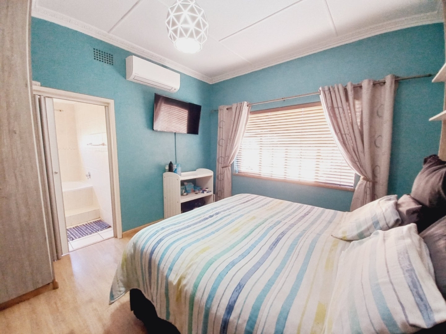 4 Bedroom Property for Sale in Sunnyridge Gauteng