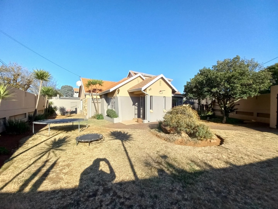 4 Bedroom Property for Sale in Sunnyridge Gauteng