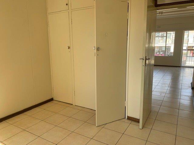 To Let 2 Bedroom Property for Rent in Gillview Gauteng