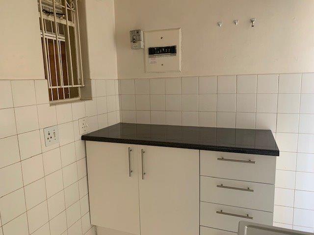 To Let 1 Bedroom Property for Rent in Gillview Gauteng