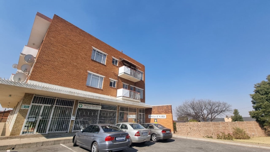 To Let 1 Bedroom Property for Rent in Gillview Gauteng