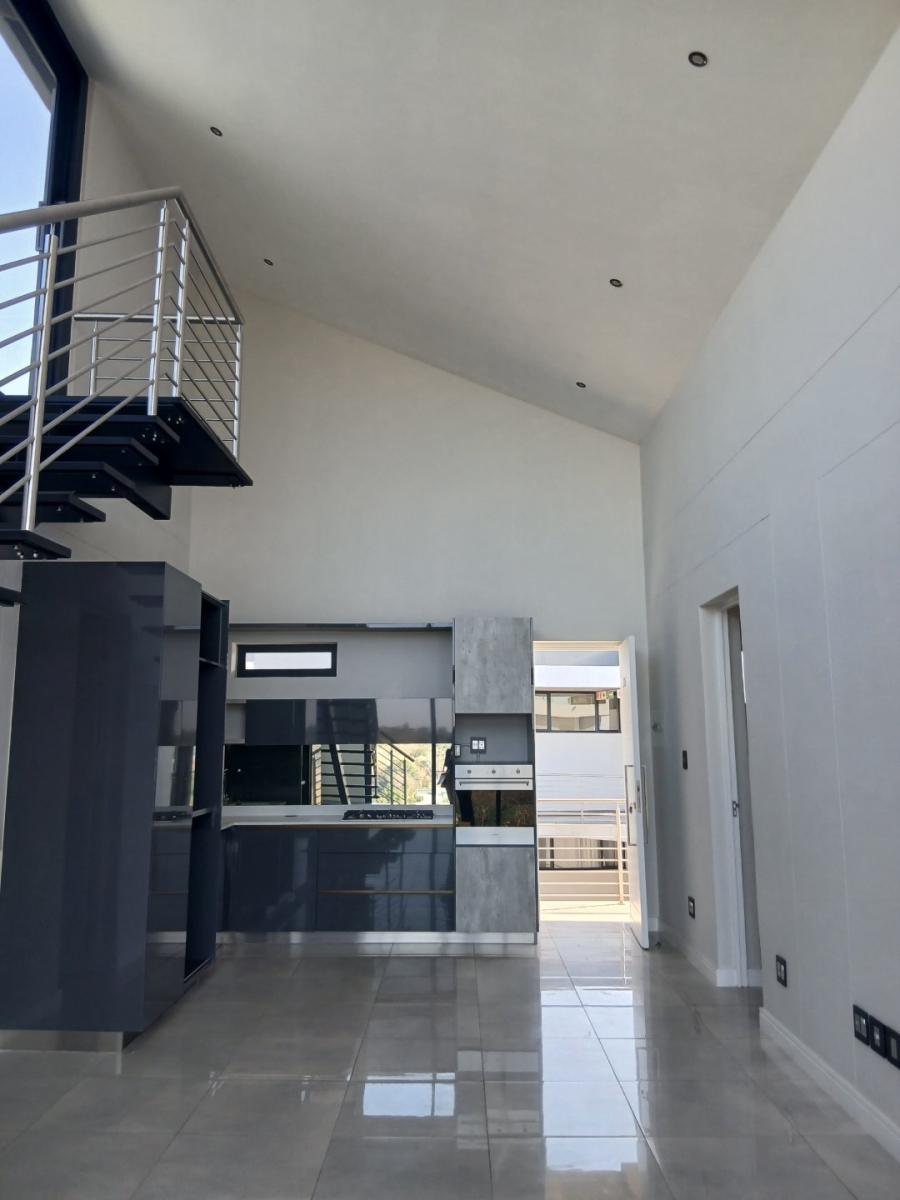 To Let 2 Bedroom Property for Rent in Rosebank Gauteng