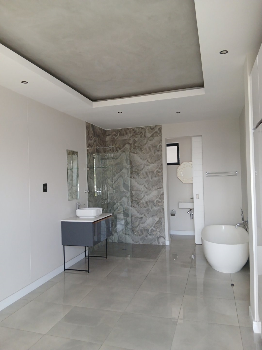 To Let 2 Bedroom Property for Rent in Rosebank Gauteng