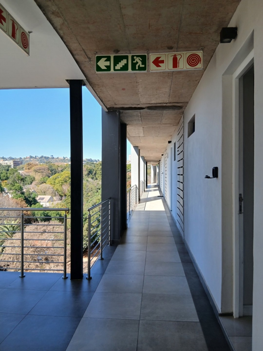 To Let 2 Bedroom Property for Rent in Rosebank Gauteng