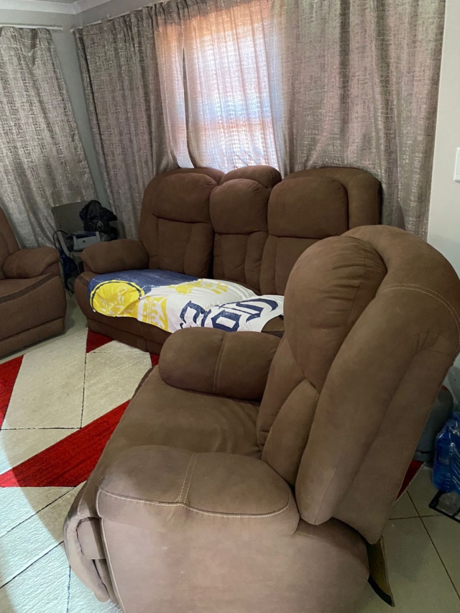 3 Bedroom Property for Sale in Clayville Industria Gauteng