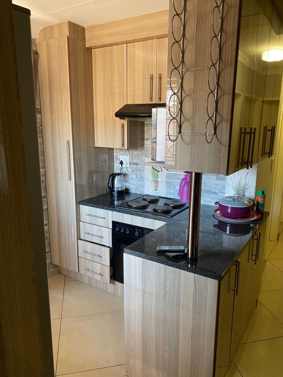 3 Bedroom Property for Sale in Clayville Industria Gauteng