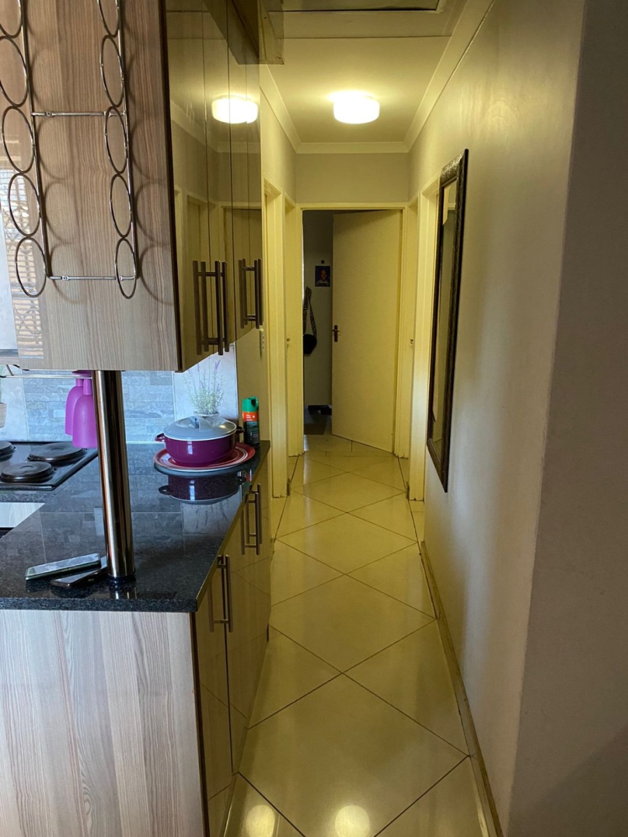 3 Bedroom Property for Sale in Clayville Industria Gauteng