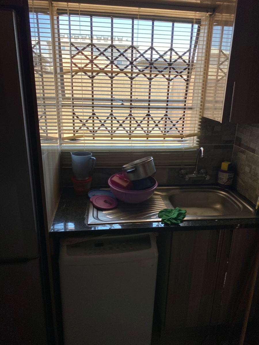 3 Bedroom Property for Sale in Clayville Industria Gauteng