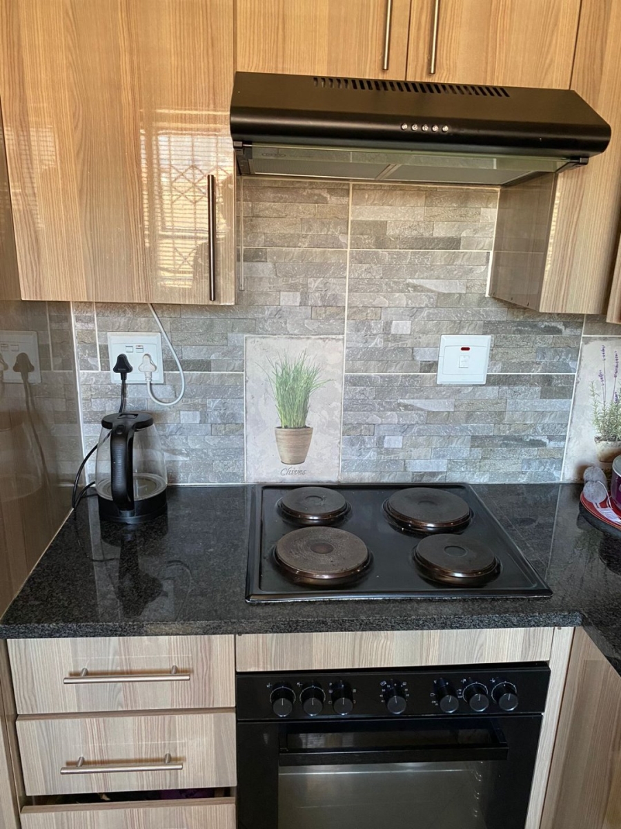 3 Bedroom Property for Sale in Clayville Industria Gauteng