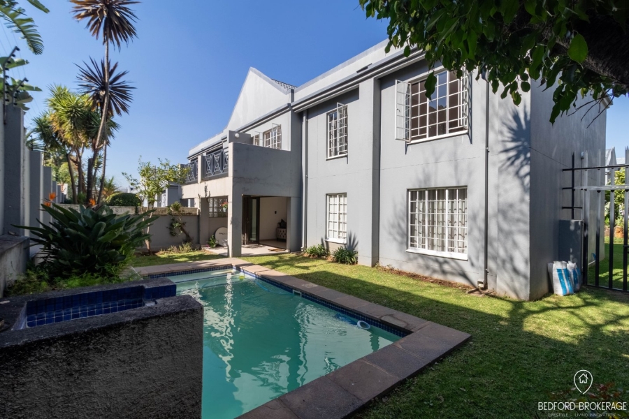 2 Bedroom Property for Sale in Melrose North Gauteng