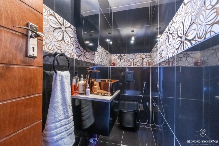 2 Bedroom Property for Sale in Melrose North Gauteng